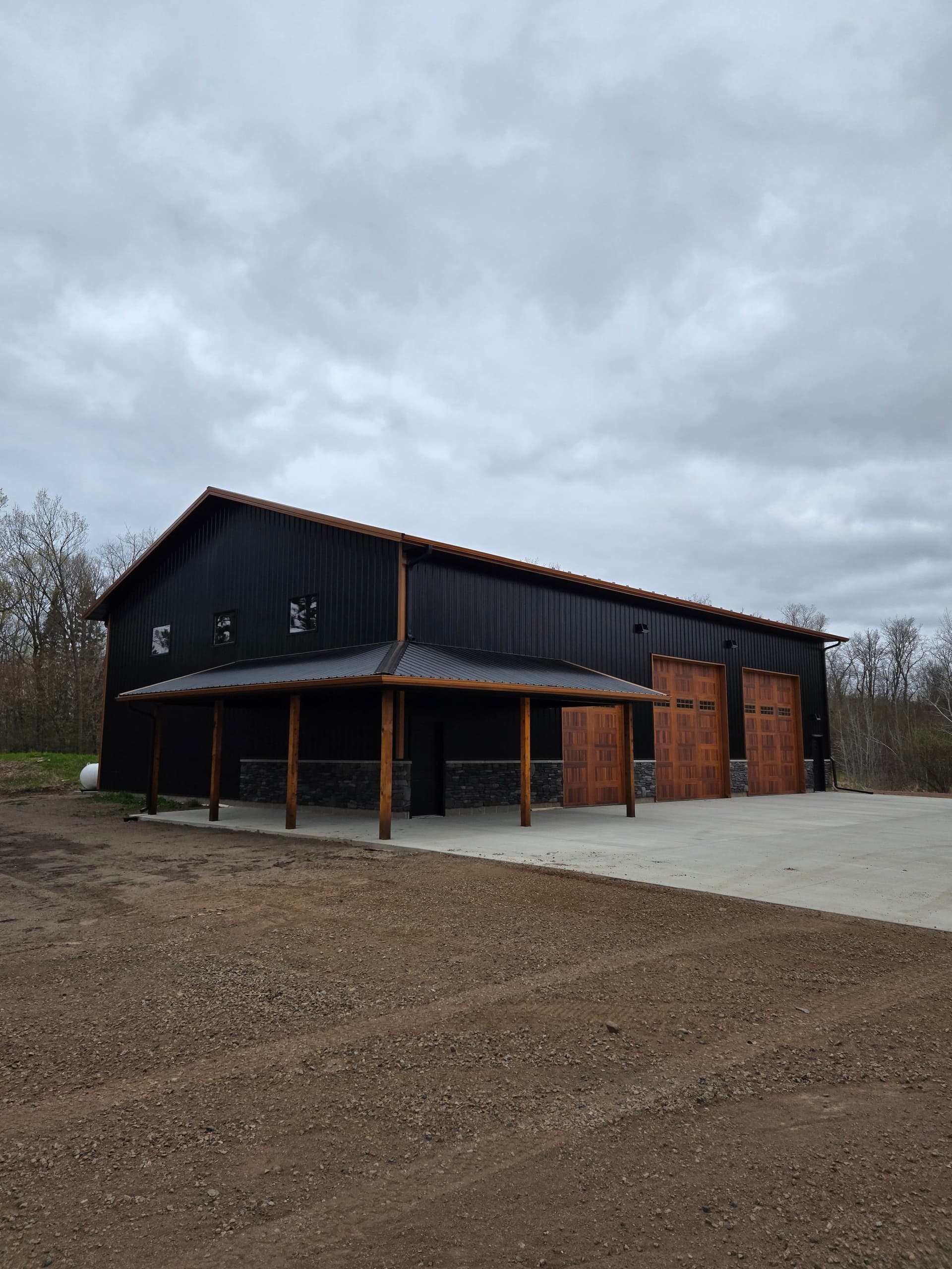 Steel-Frame Shop and Office Built to Last image