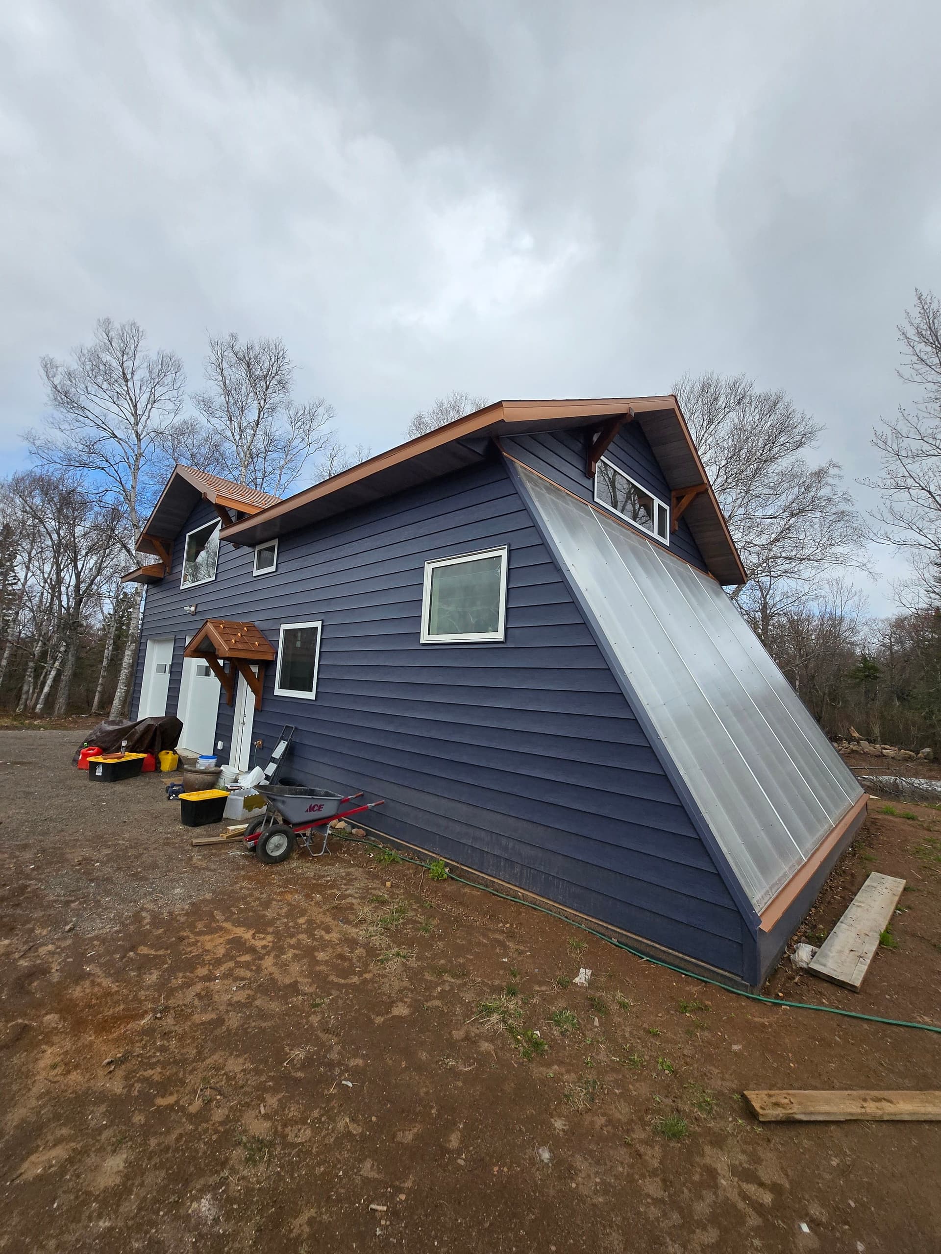 Gallery photos for EDCO Steel Siding and Metal Shingle Shake on a Garage Greenhouse Build: Image #1
