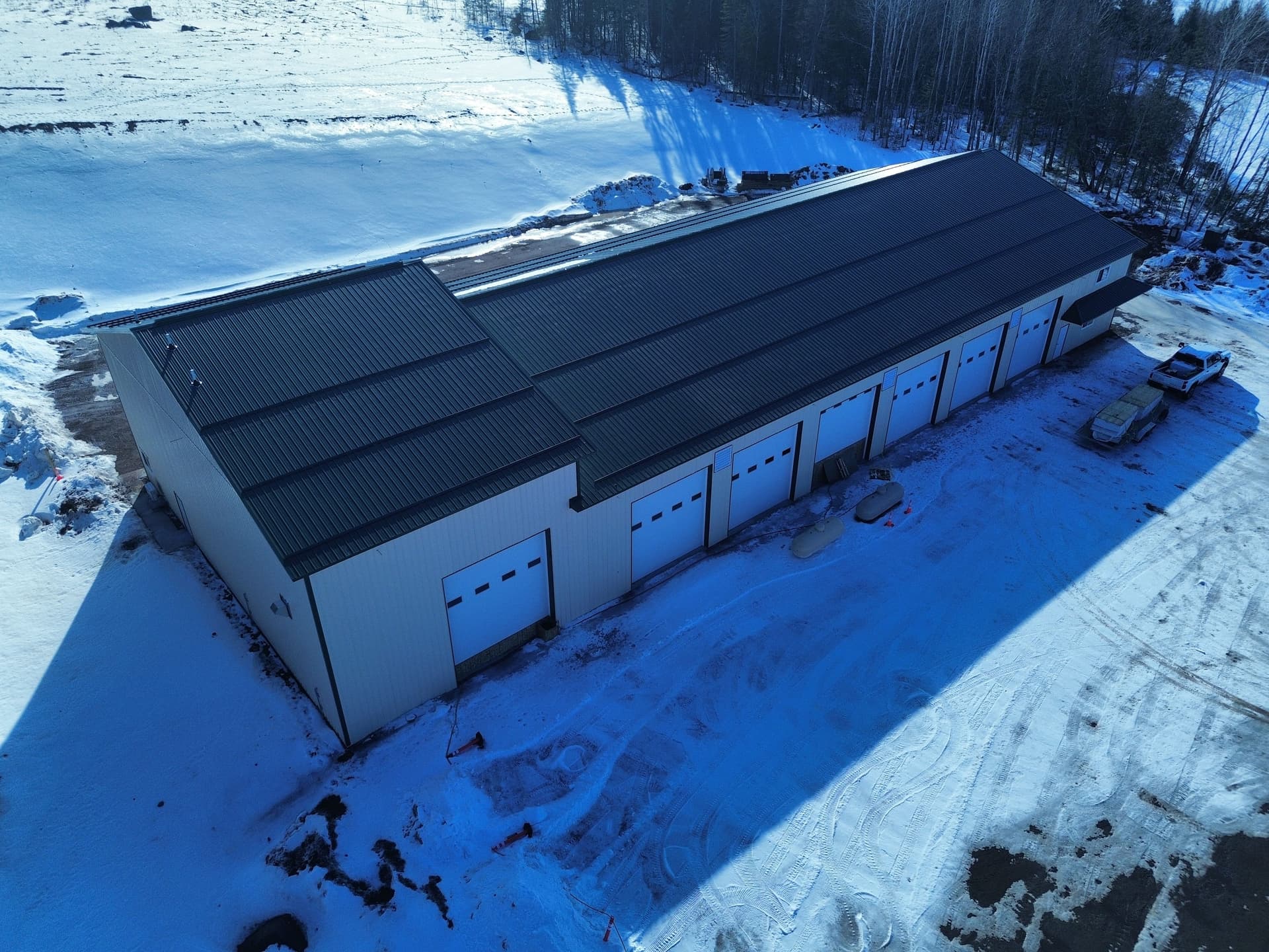 Industrial Building Gets a Snow-Ready Roof image