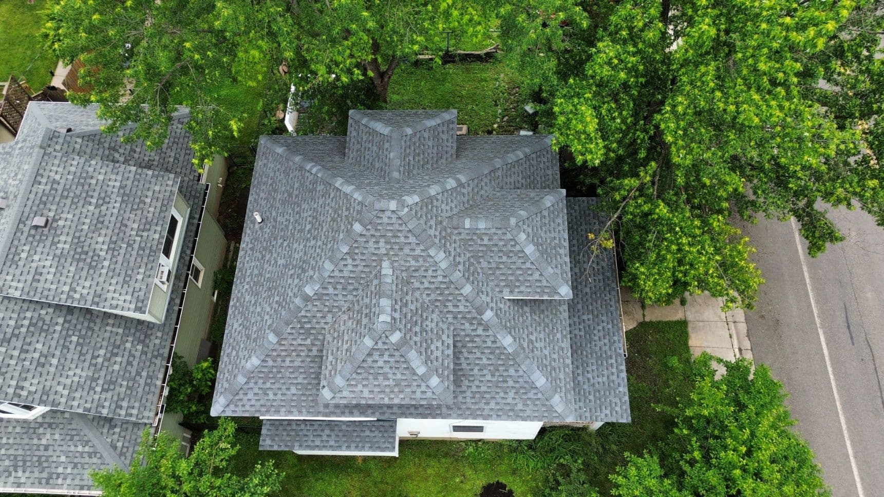 Stunning Pewter Gray Asphalt Roof Transformation image